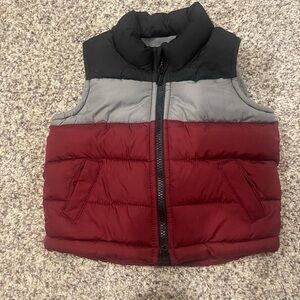 Old Navy Puffer Vest size 12-18 months